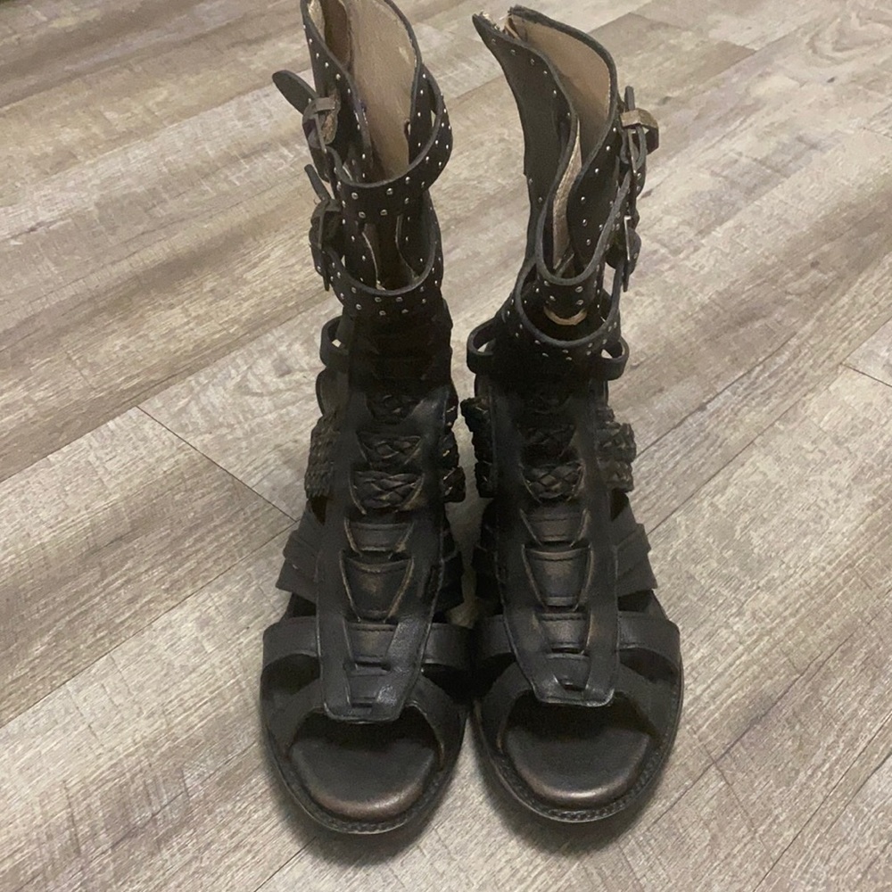 Women’s Freebird By Steven Moonflower sandals